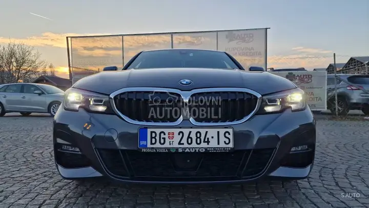 BMW 320 2019 photo 2