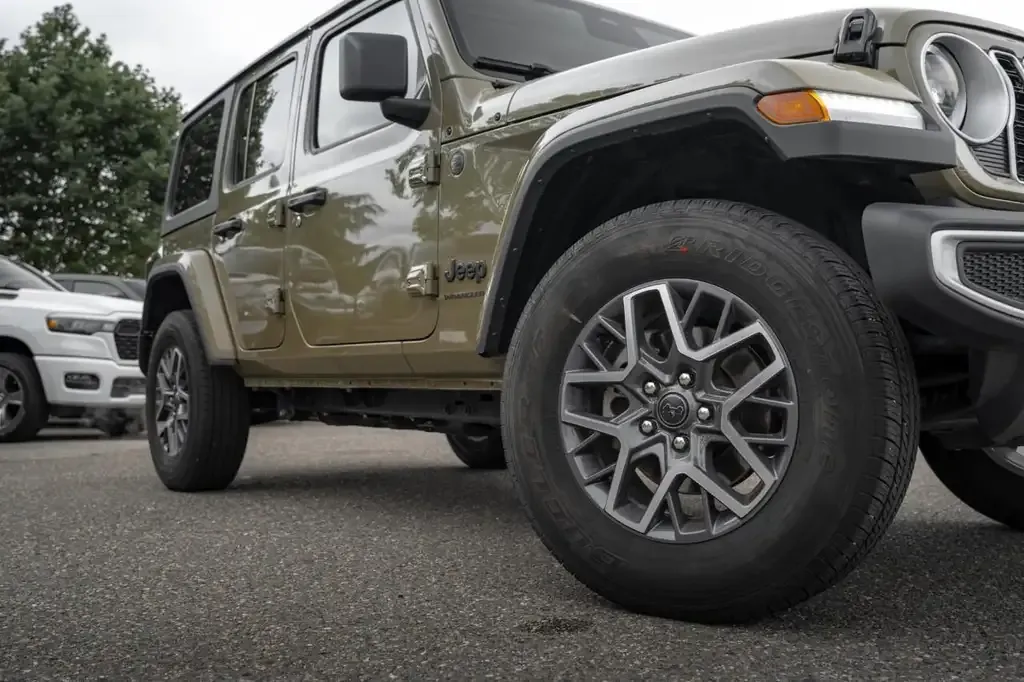 Jeep Wrangler 2026 photo 2