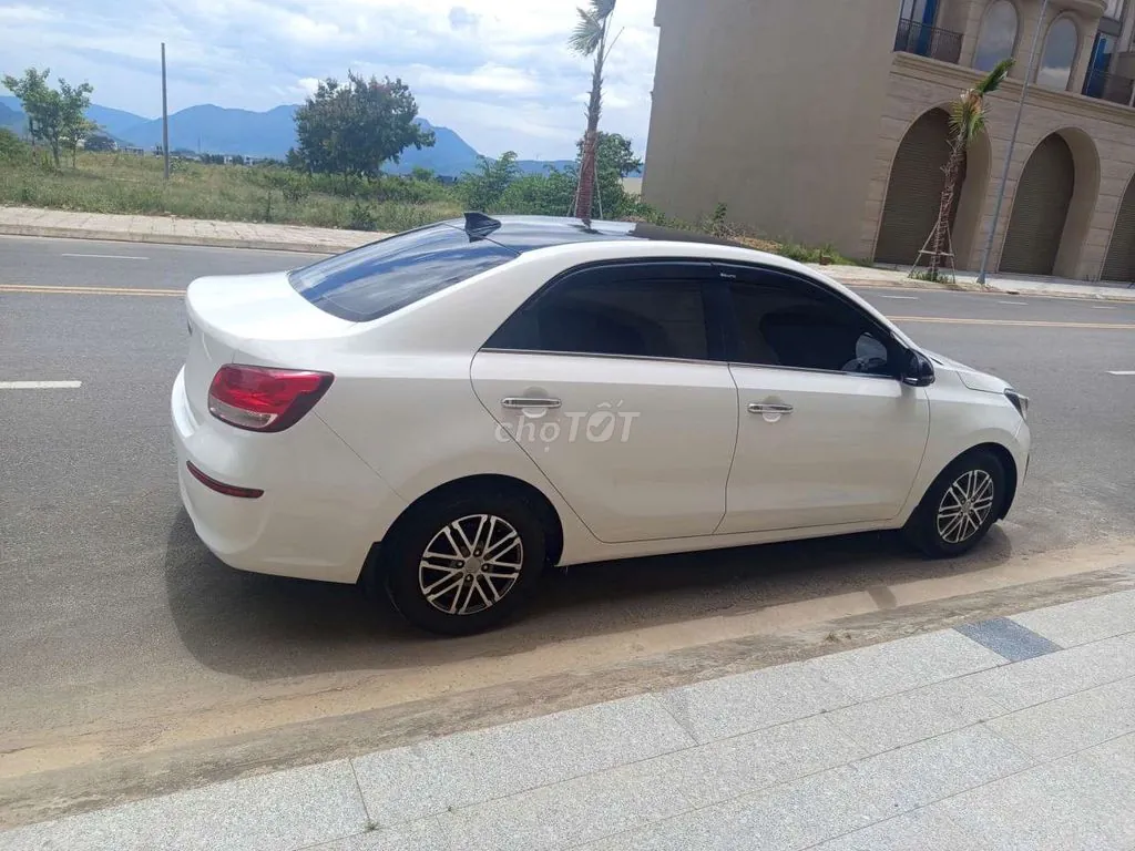 Kia Soluto 2020 photo 4
