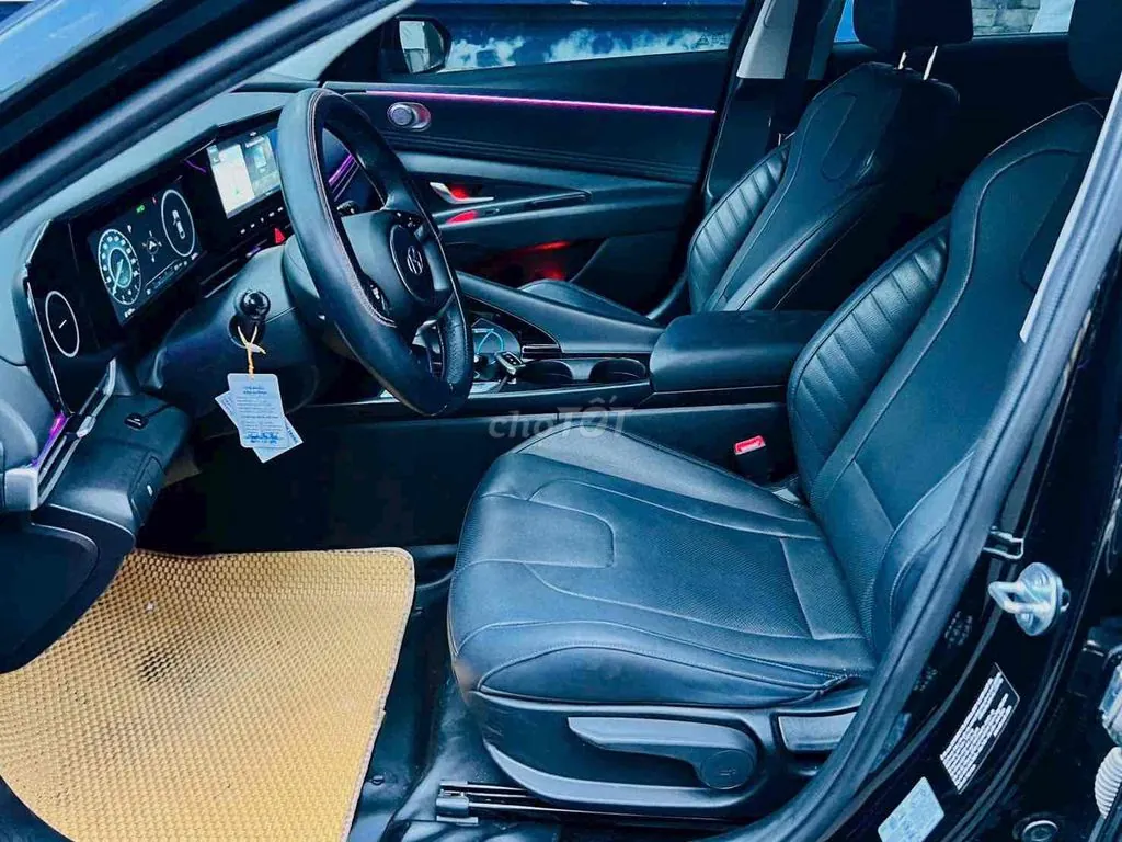 Hyundai Elantra 2024 photo 3