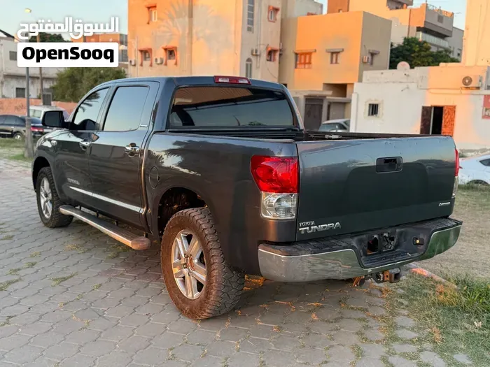 Toyota Tundra 2010 photo 4