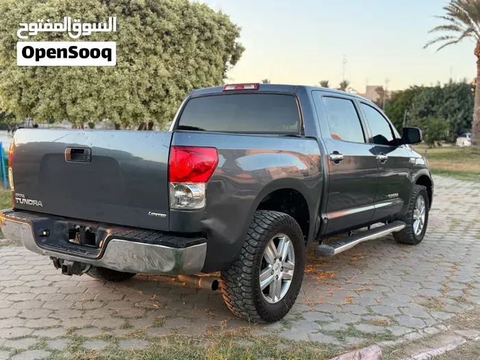 Toyota Tundra 2010 photo 3