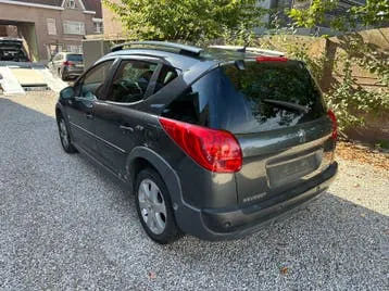 Peugeot 207 2008 photo 3
