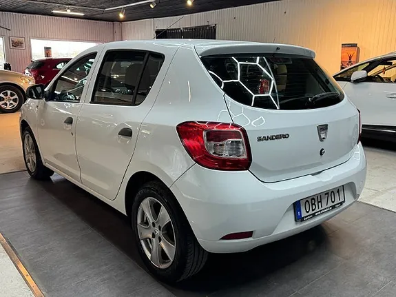 Dacia Sandero 2014 photo 4