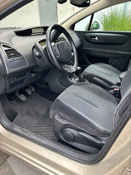 Citroen C4 2005 photo 4