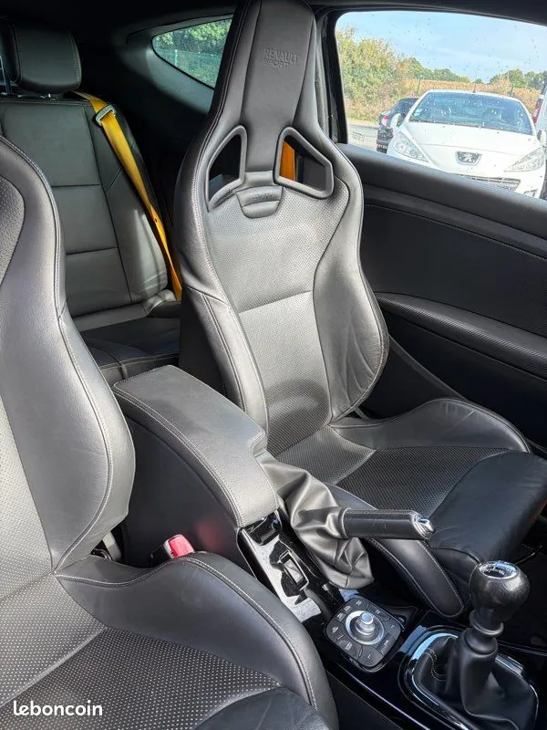 Renault Megane 2012 photo 4
