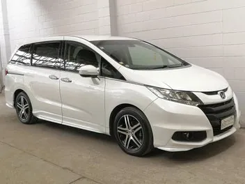 Honda Odyssey 2015 photo 2
