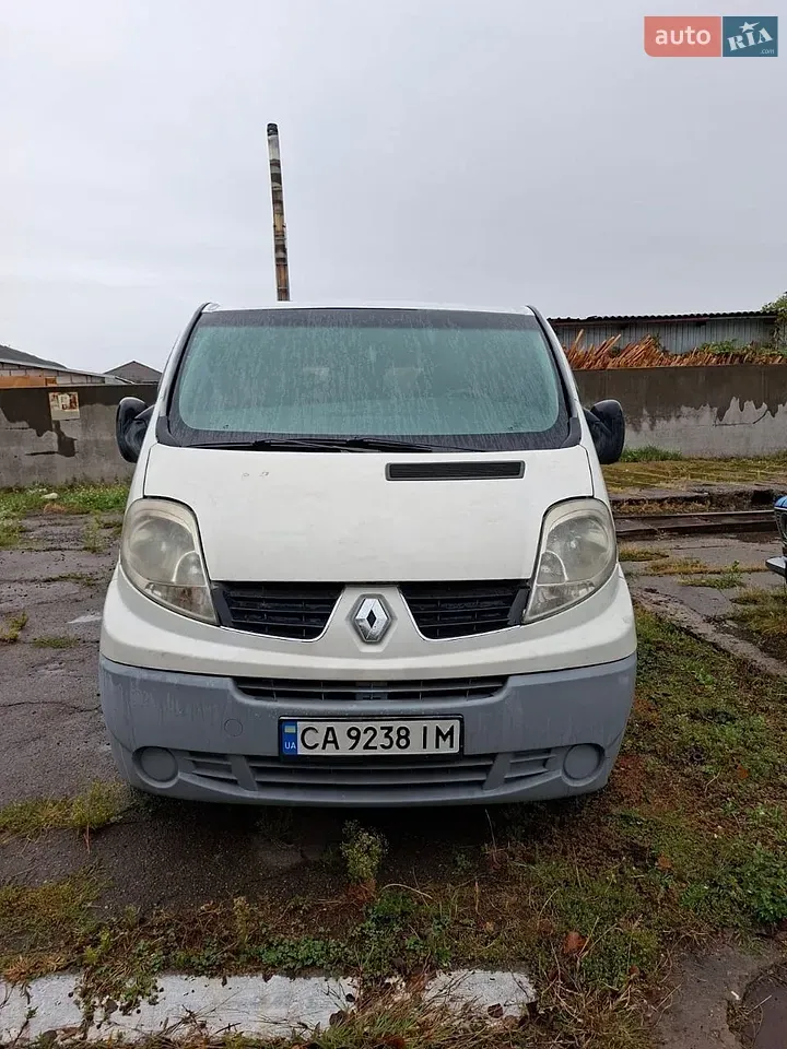 Renault Trafic 2008 photo 2