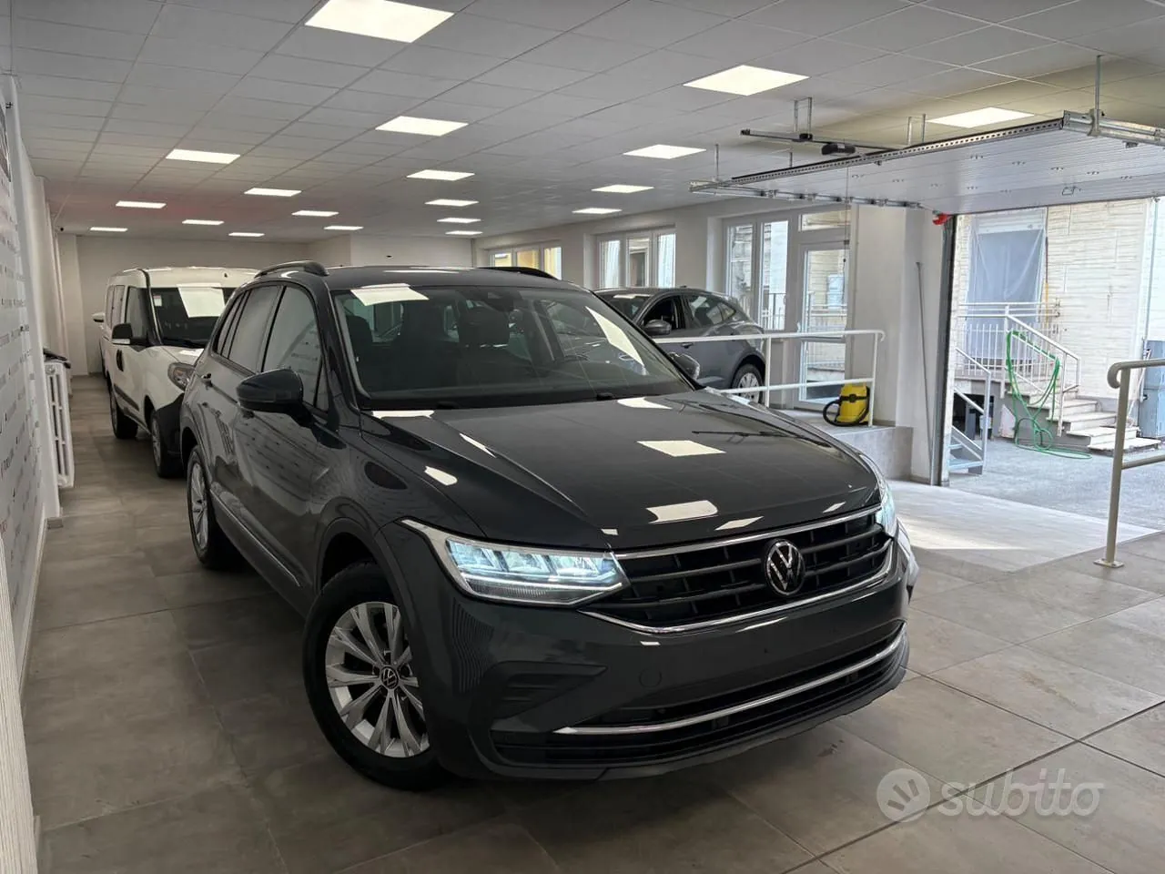 Volkswagen Tiguan 2023 photo 3