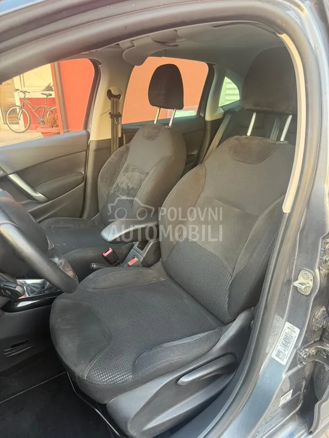 Citroen C3 2011 photo 5