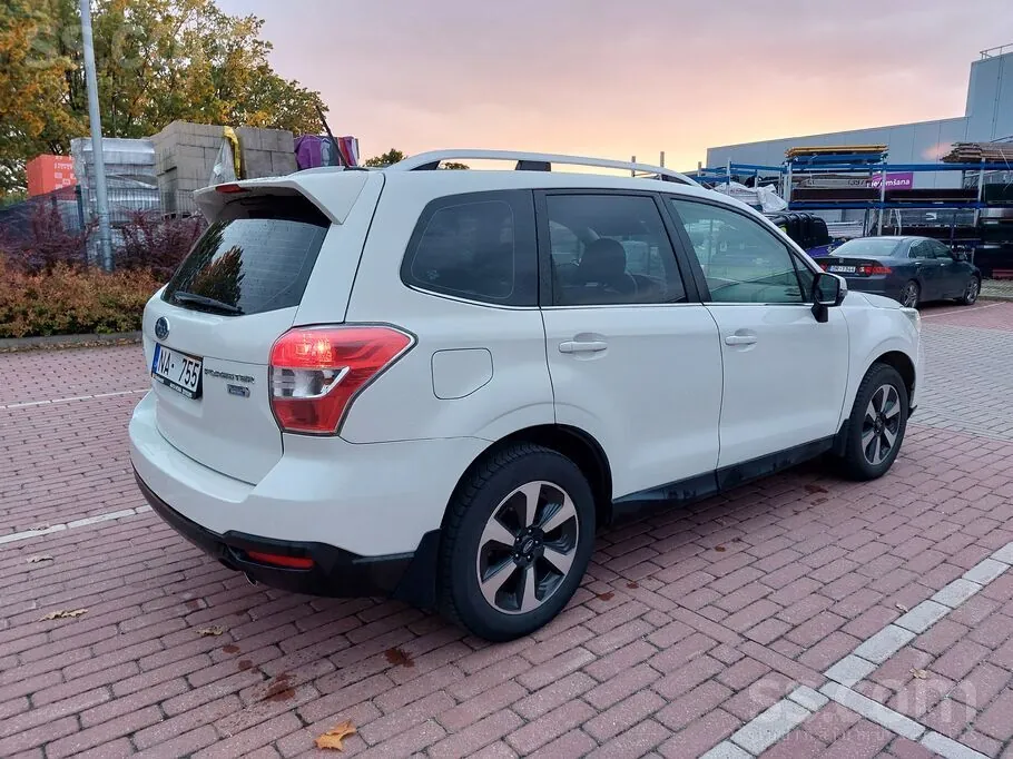 Subaru Forester 2015 photo 4