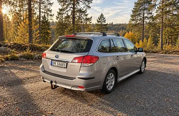 Subaru Legacy 2011 photo 5