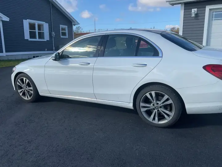 Mercedes-Benz C-Class 2018 photo 3