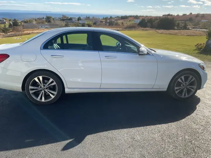 Mercedes-Benz C-Class 2018 photo 2