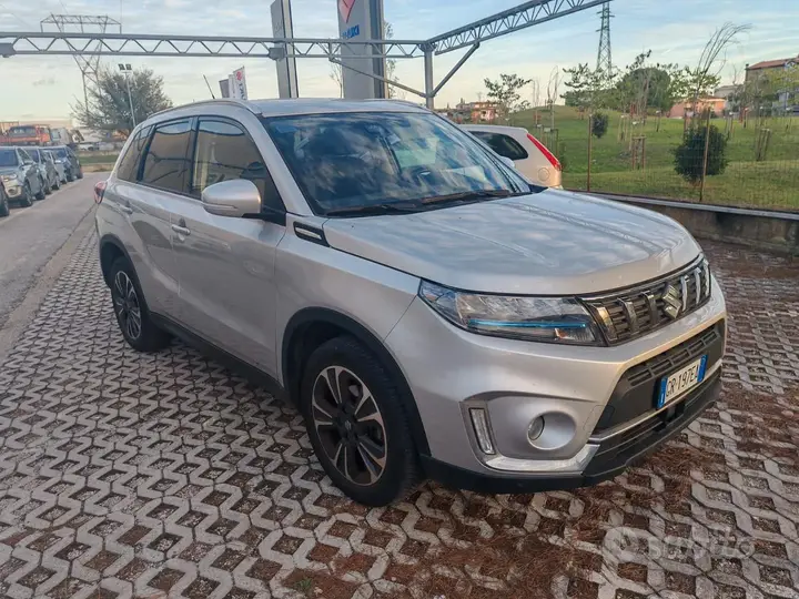 Suzuki Vitara 2023 photo 2