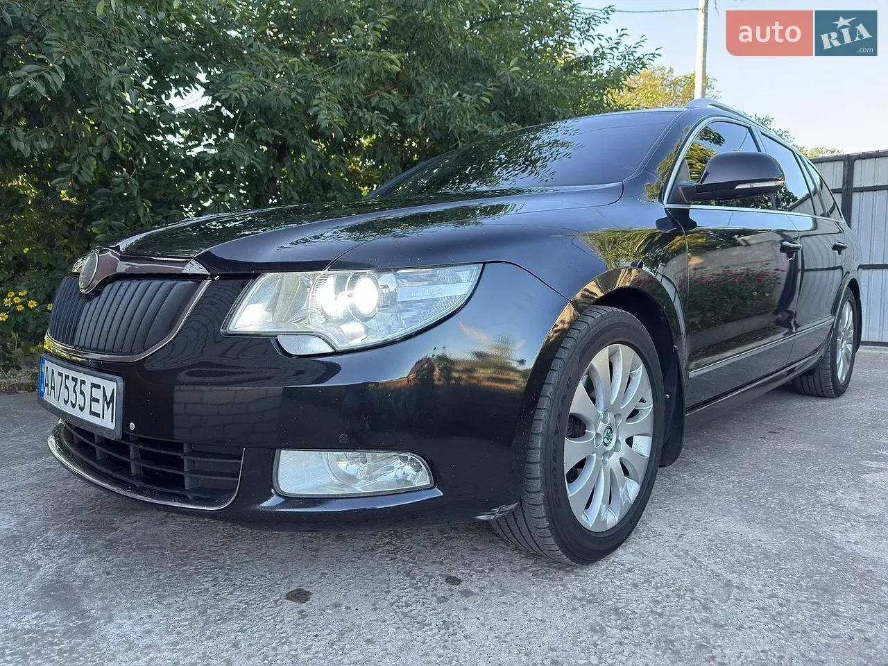 Skoda Superb 2013 photo 3
