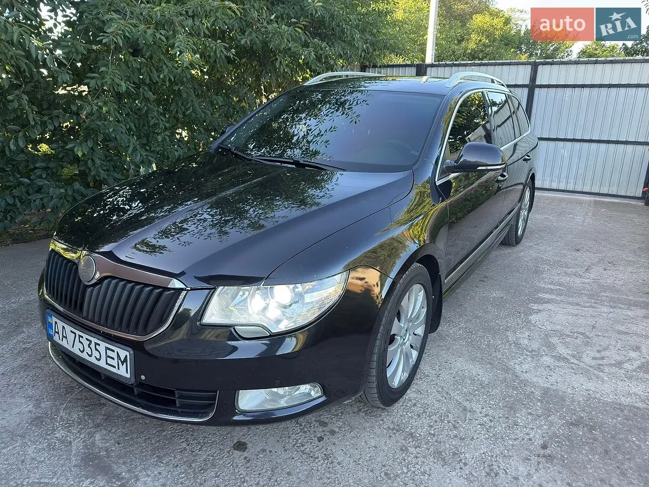 Skoda Superb 2013 photo 2
