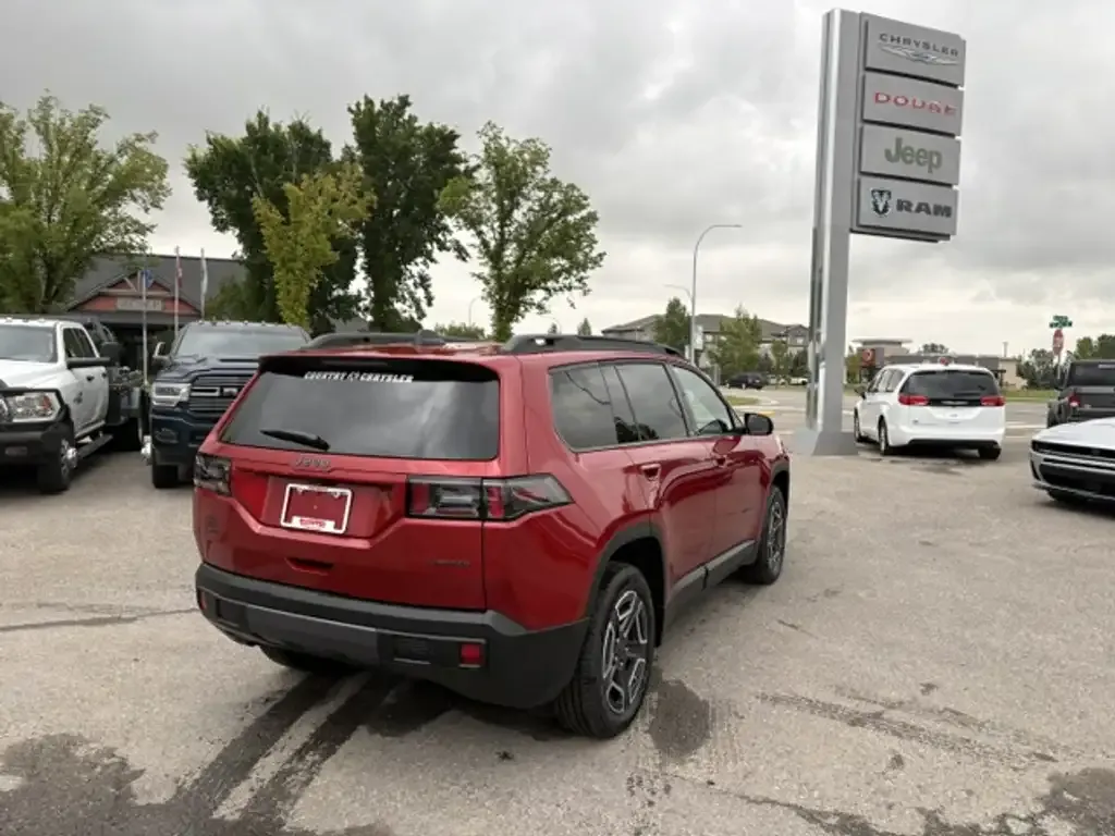 Jeep Cherokee 2026 photo 4