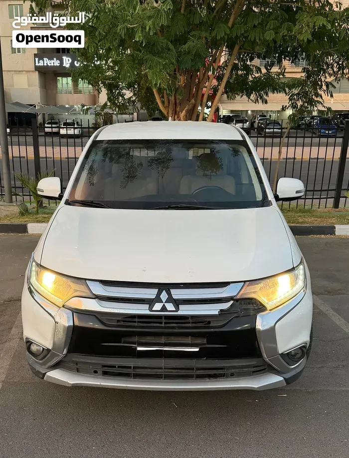 Mitsubishi Outlander 2017 photo 3