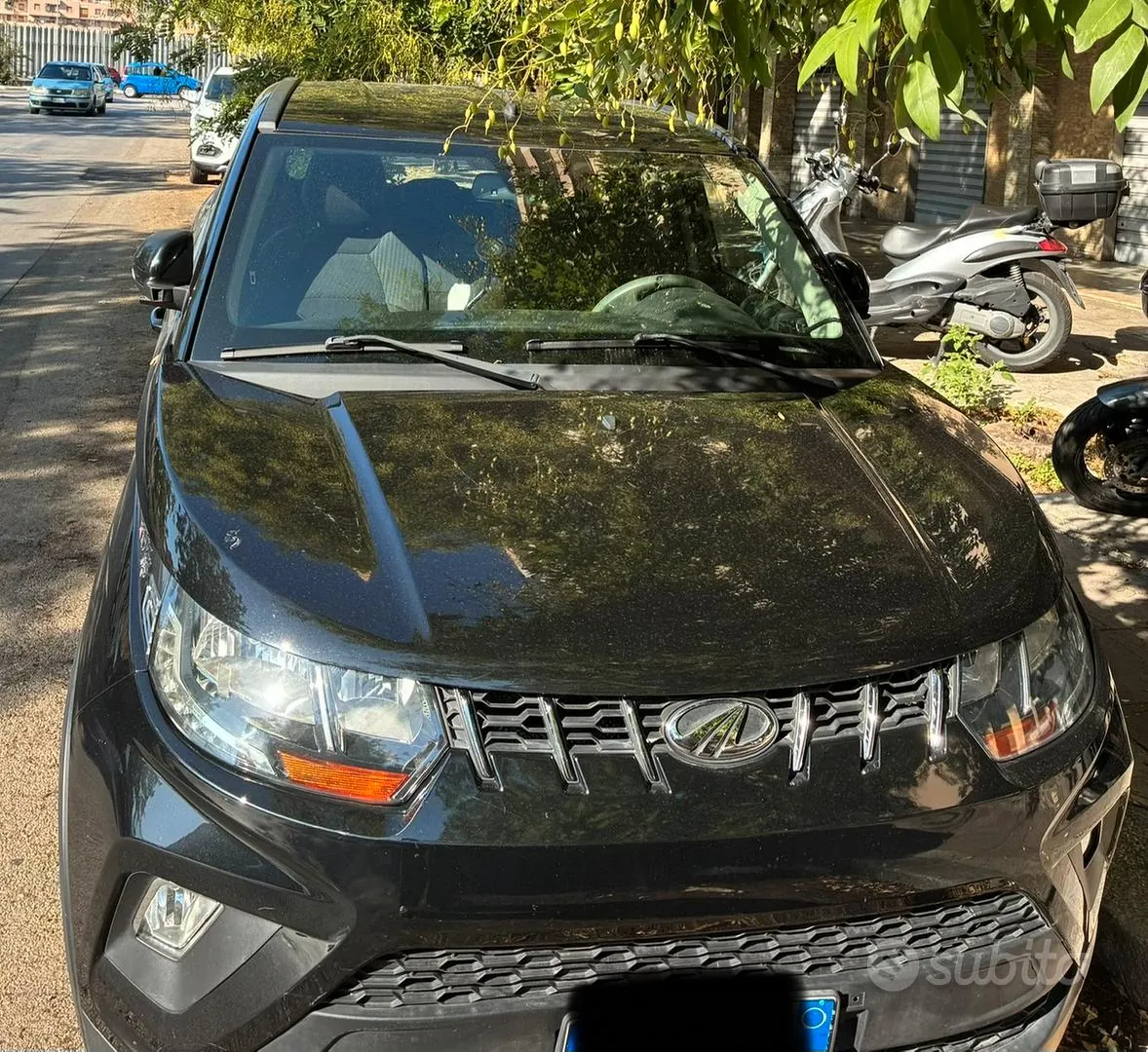Mahindra Kuv100