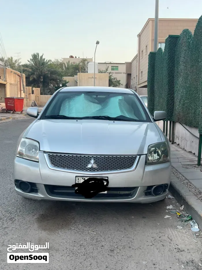 Mitsubishi Galant