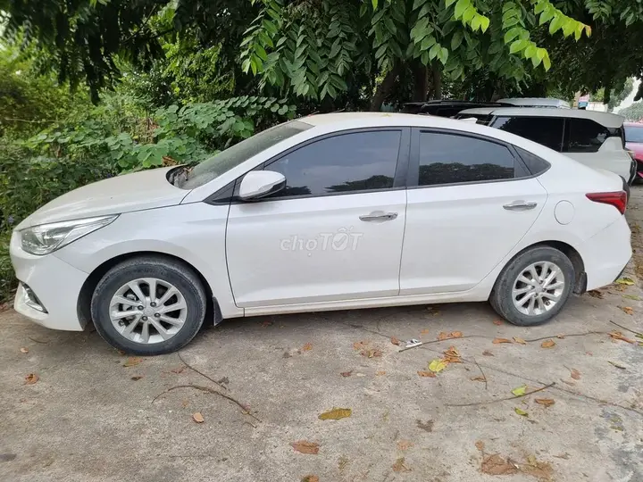 Hyundai Accent 2019 photo 2