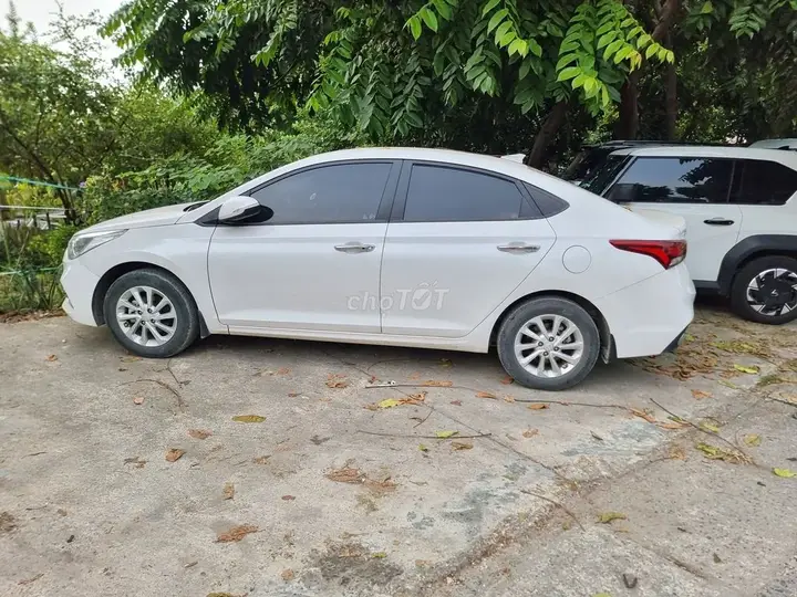 Hyundai Accent 2019 photo 3