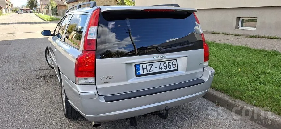 Volvo V70 2006 photo 2