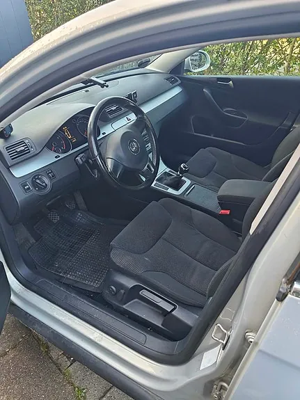 Volkswagen Passat 2010 photo 4