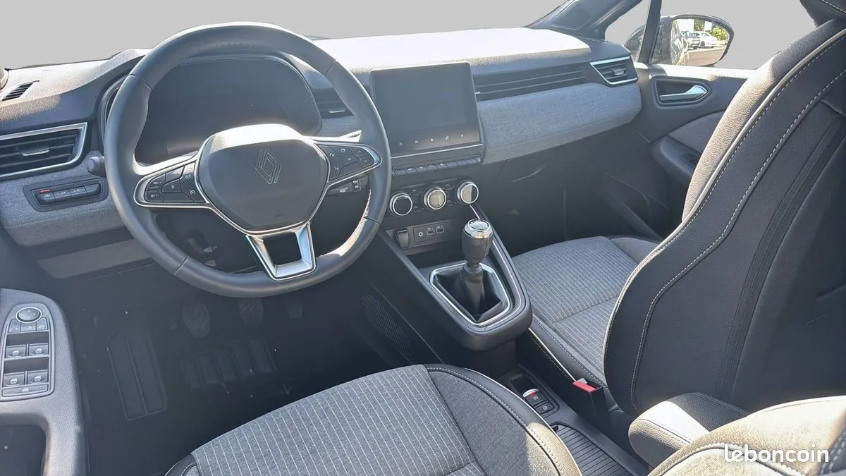 Renault Clio 2025 photo 3