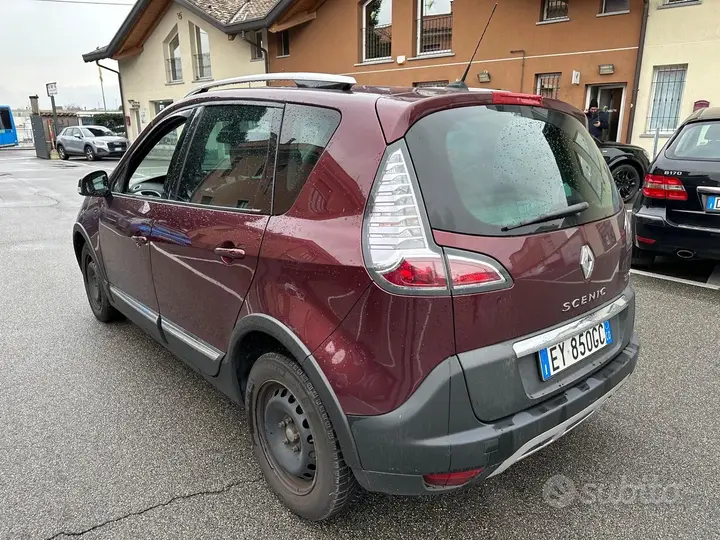 Renault Scenic 2015 photo 4