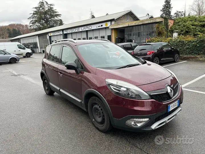 Renault Scenic 2015 photo 2