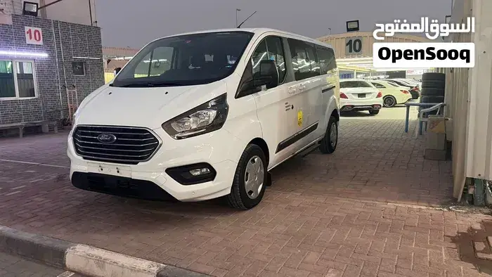 Ford Tourneo 2022 photo 2