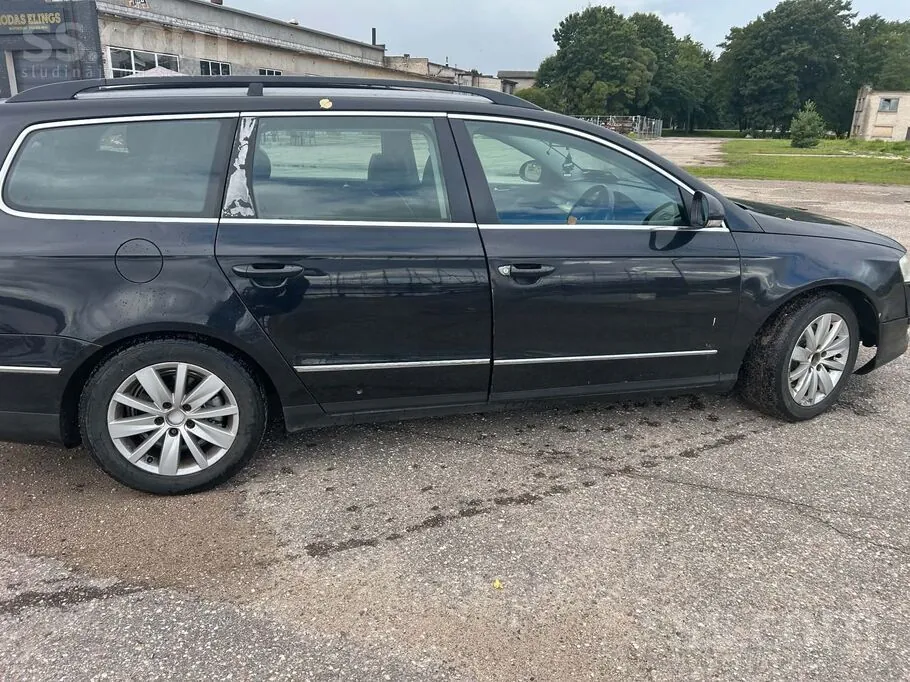 Volkswagen Passat 2009 photo 4