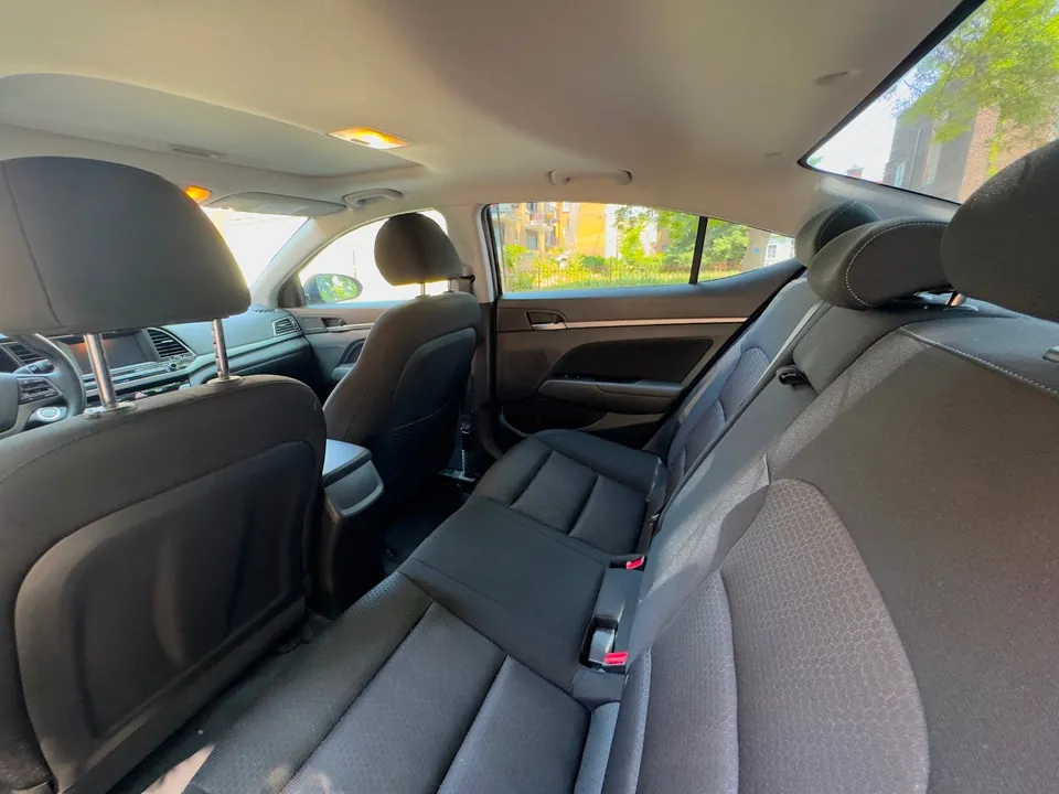 Hyundai Elantra 2017 photo 3