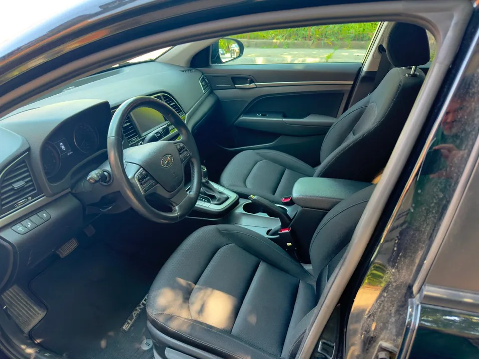 Hyundai Elantra 2017 photo 2