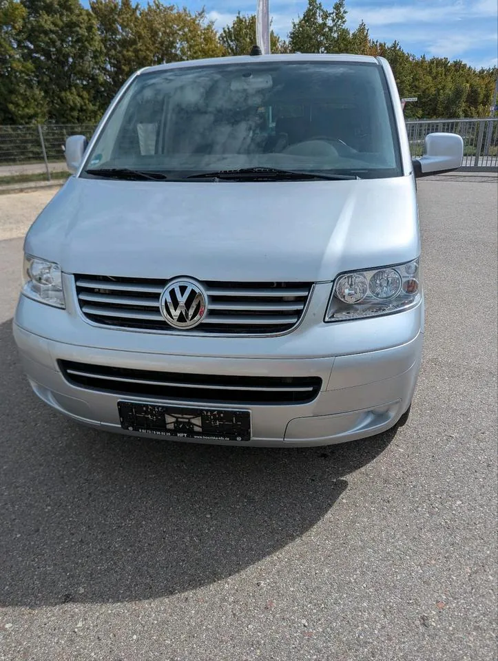 Volkswagen Bus T5 Caravelle