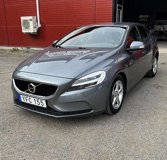 Volvo V40 2017 photo 2