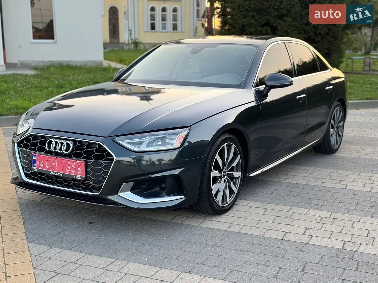 Audi A4 2021 photo 3