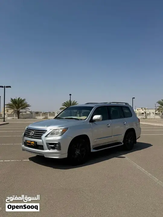 Lexus Lx 570 2011 photo 3