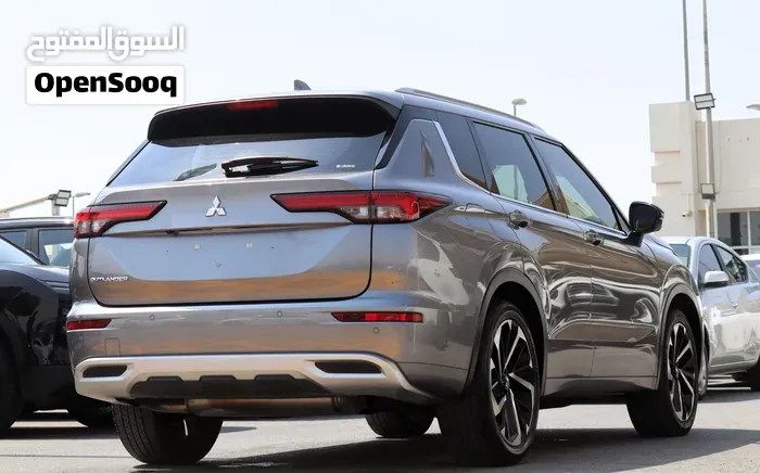 Mitsubishi Outlander 2023 photo 4
