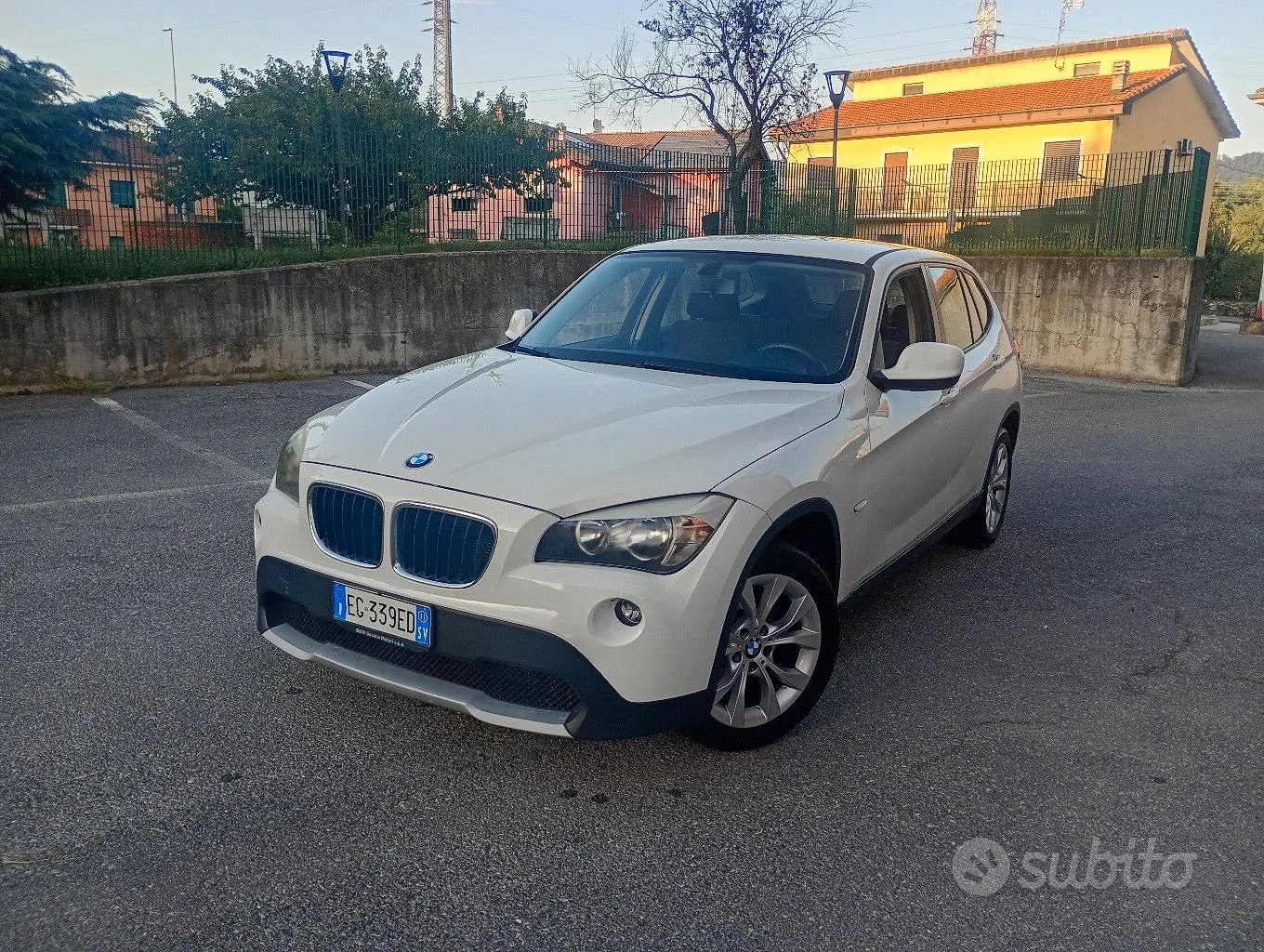 BMW X1 2011 photo 2