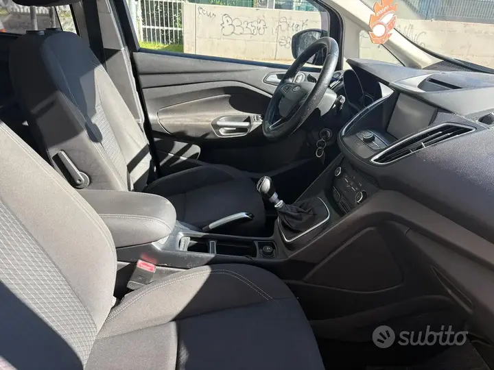 Ford C-Max 2016 photo 5