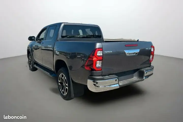 Toyota Hilux 2026 photo 2