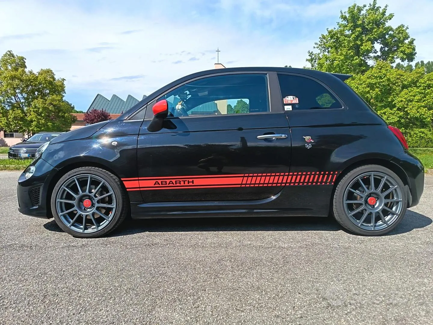 Abarth 595 2018 photo 2