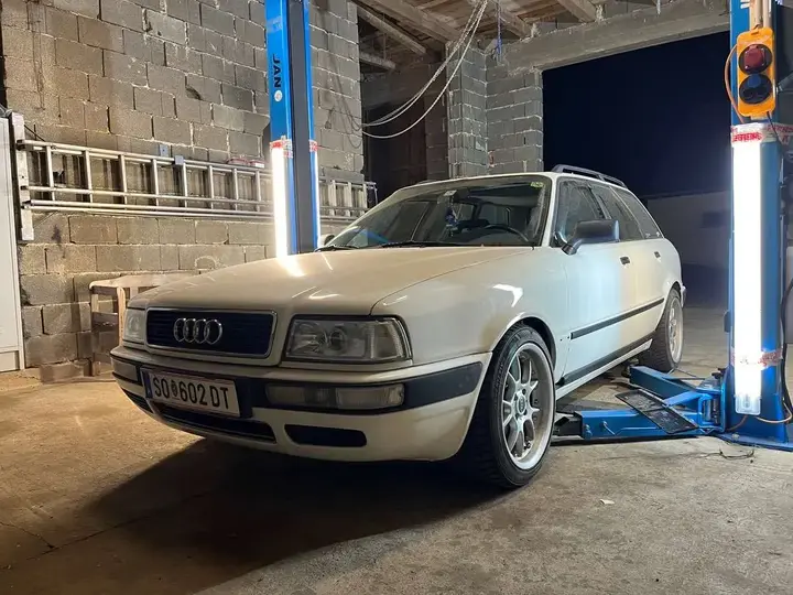 Audi 80