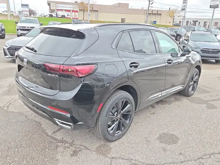 Buick Envision 2026 photo 4