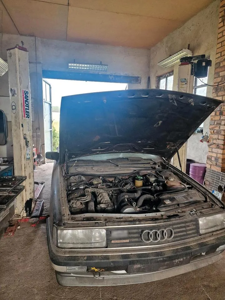 Audi 200