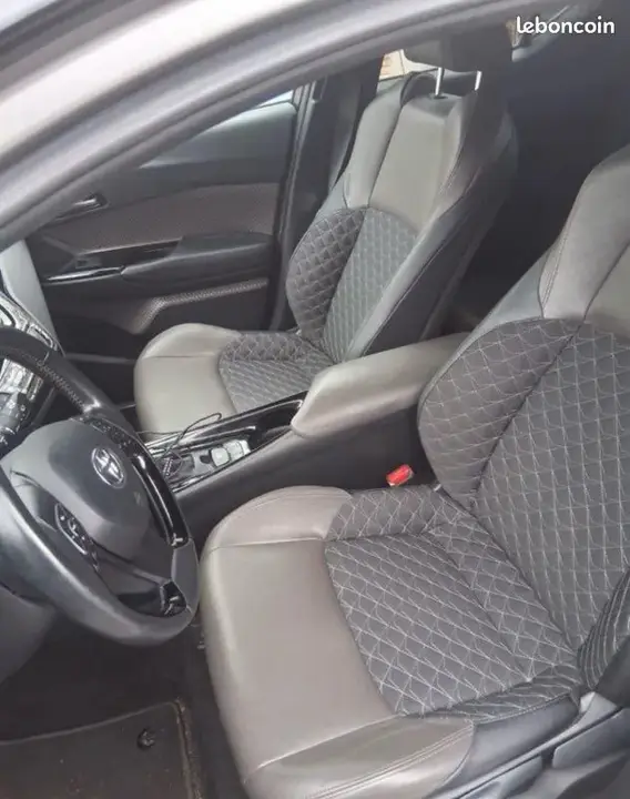 Toyota C-Hr 2016 photo 3
