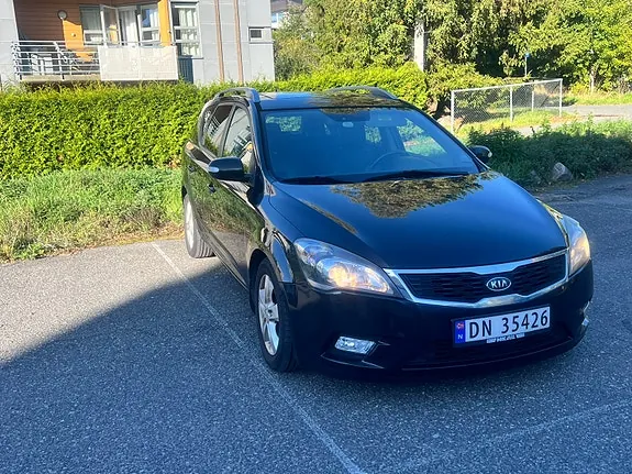 Kia Ceed 2010 photo 3